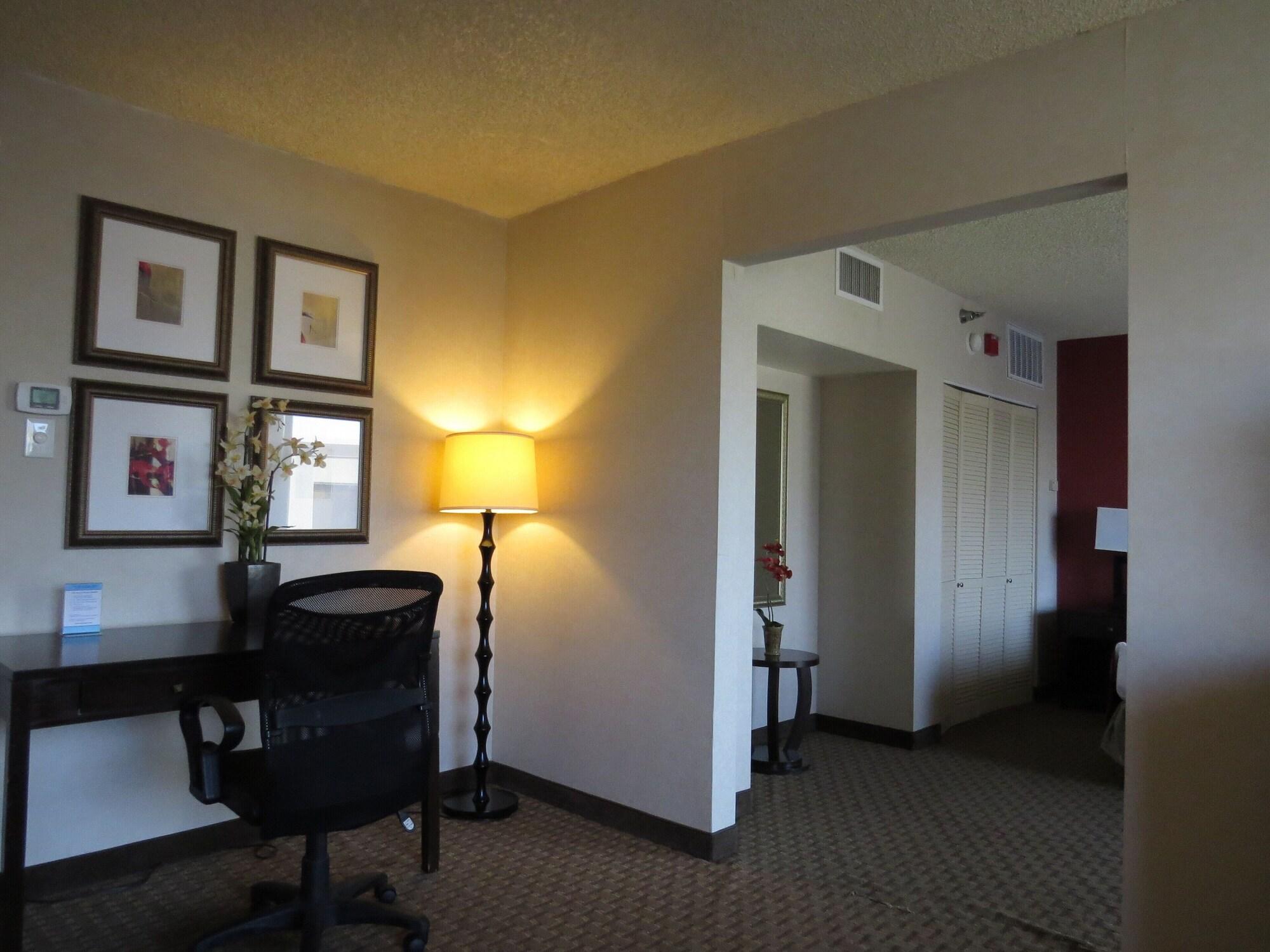 Holiday Inn Express & Suites Phoenix - Midtown, An Ihg Hotel Exteriér fotografie