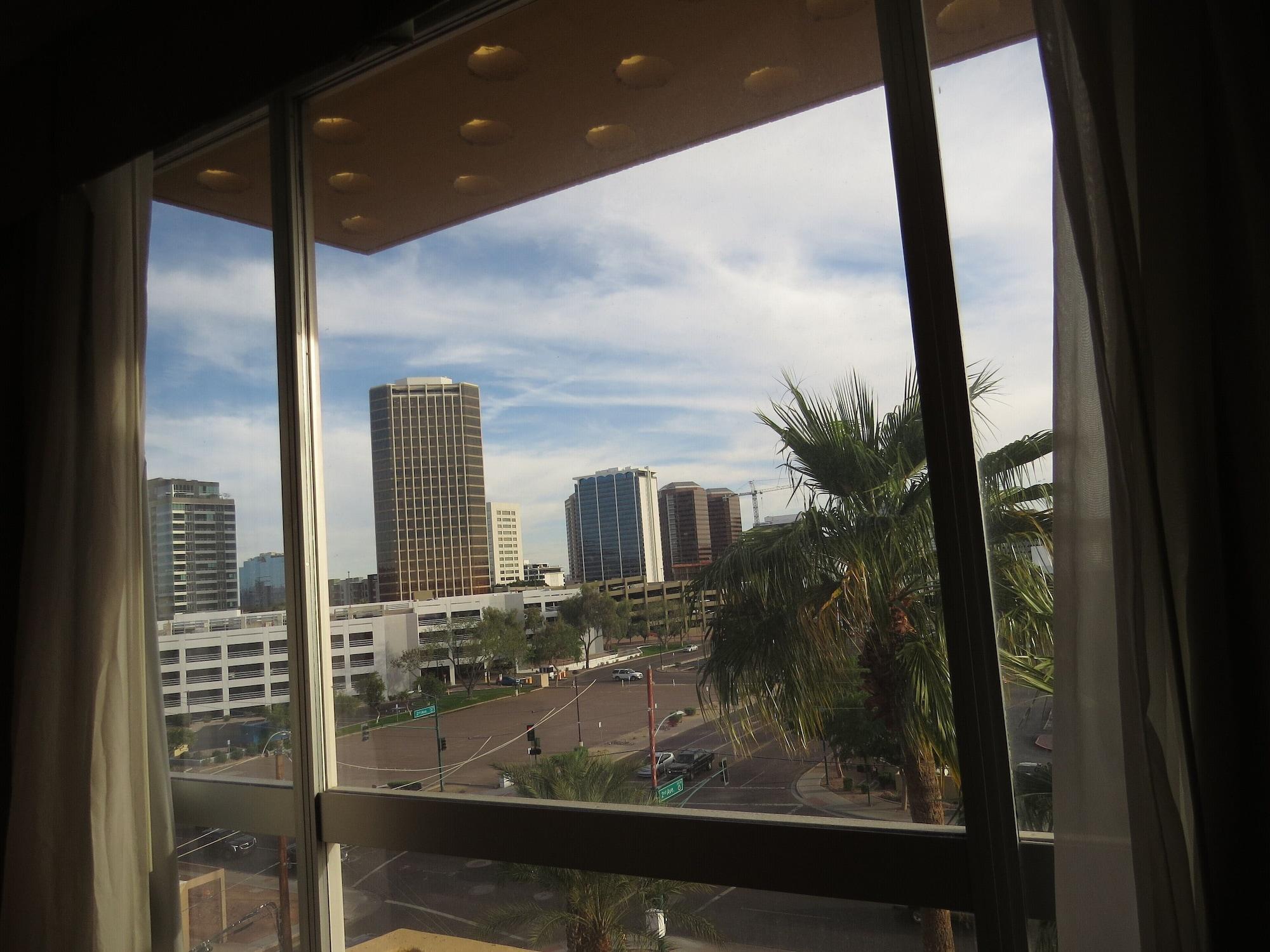 Holiday Inn Express & Suites Phoenix - Midtown, An Ihg Hotel Exteriér fotografie